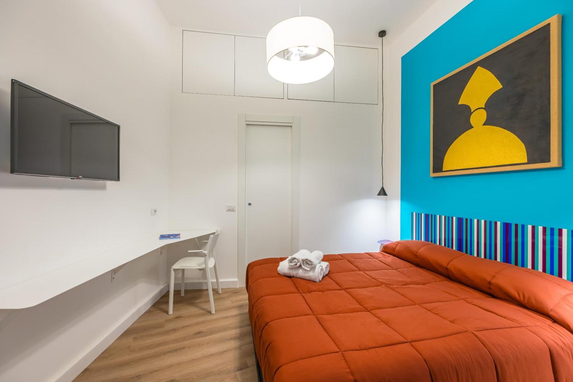 Lioy 25 By Napoliapartments Экстерьер фото