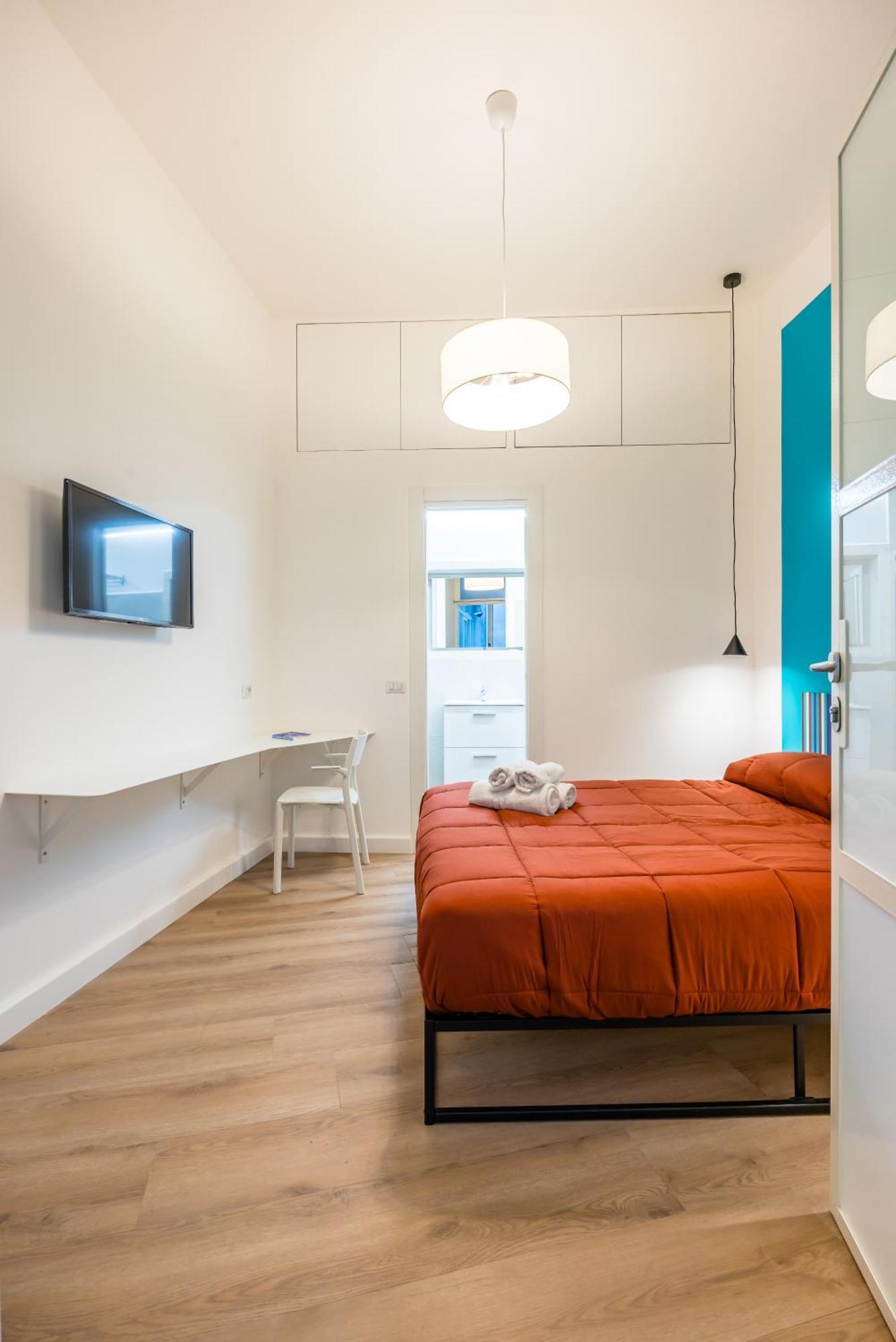 Lioy 25 By Napoliapartments Экстерьер фото