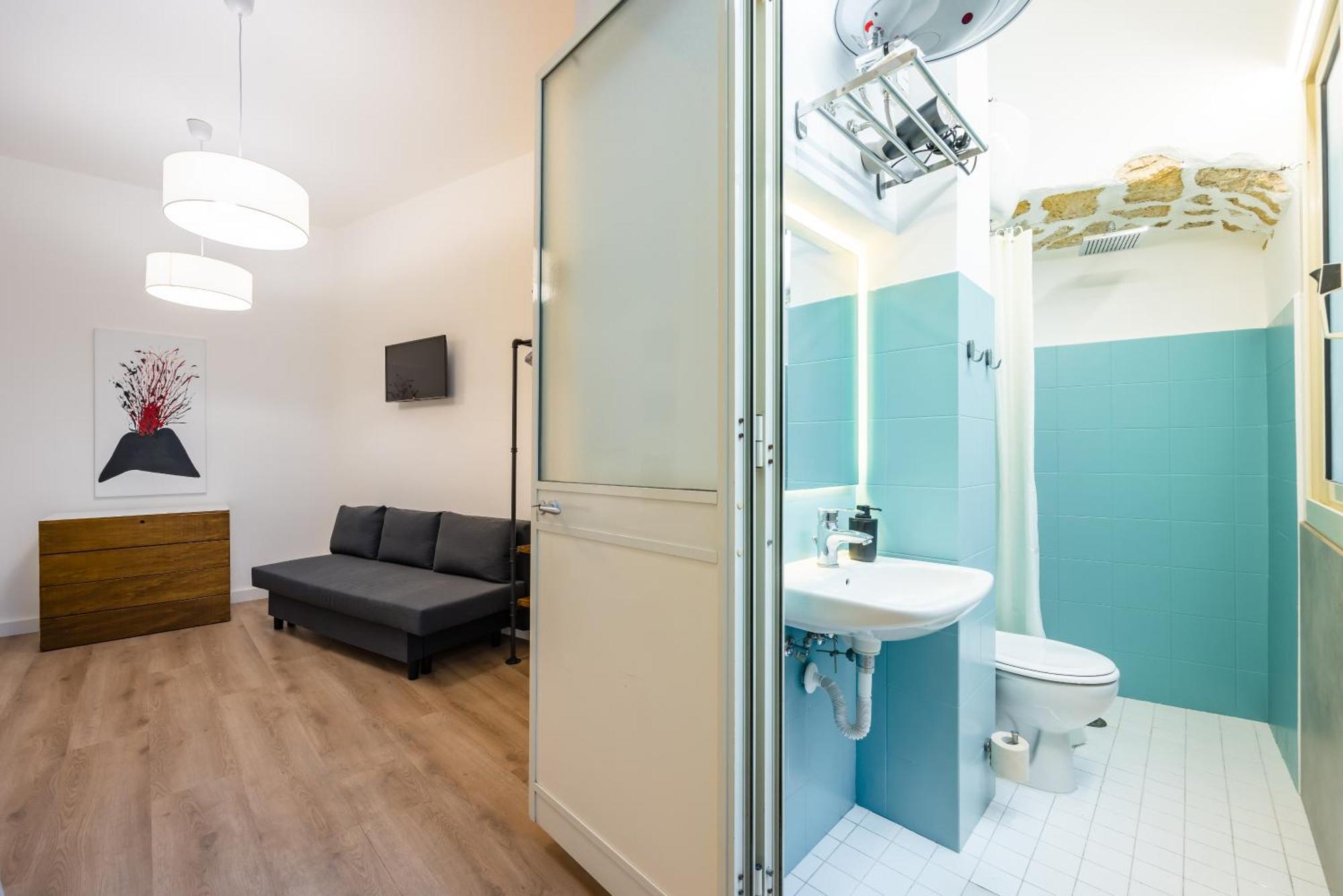 Lioy 25 By Napoliapartments Экстерьер фото